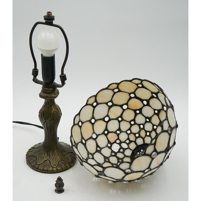 Vintage Table Lamp with White Stained Glass Shade in the style of Tiffany For Sale - Image 3 of 6