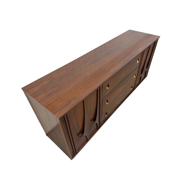 Broyhill Brasilia Mid-Century Modern Broyhill Brasilia Walnut Dresser For Sale - Image 4 of 14
