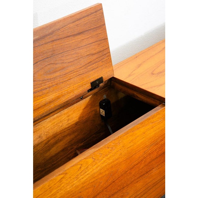 Wood Mid Century Danish Modern Headboard Bed Frame Scova Teak Nighstands Queen Mint For Sale - Image 7 of 12