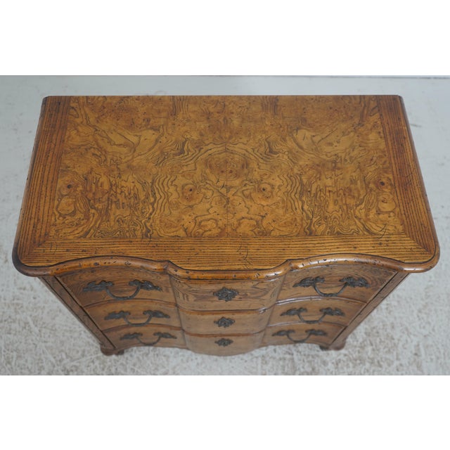 Baker Burl Wood & Oak Louis XV Style Commode Chest For Sale In Philadelphia - Image 6 of 17