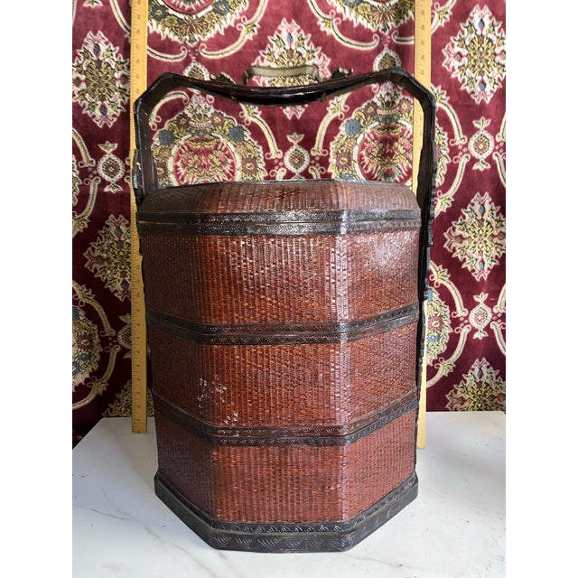 Chinese Early 20th Century Large Chinese Rattan Sectional Basket For Sale - Image 3 of 12