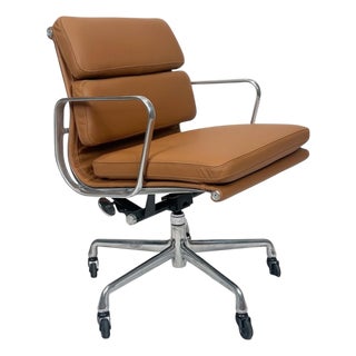 Herman Miller Eames Aluminum Group Soft Pad Management Chair - Caramel Brown Leather For Sale