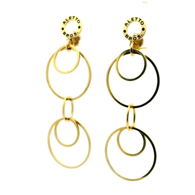 1980s Pair of itlaian Aletto Brothers 18k Gold Long Link Drop Earrings For Sale - Image 9 of 13