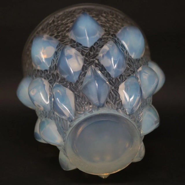 René Lalique 1920s Rene Lalique Opalescent Glass 'Rampillon' Vase For Sale - Image 4 of 9