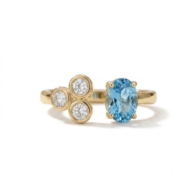 This elegant ring showcases the fresh and vibrant beauty of Peridot gemstones, admired for their lively green hue and...