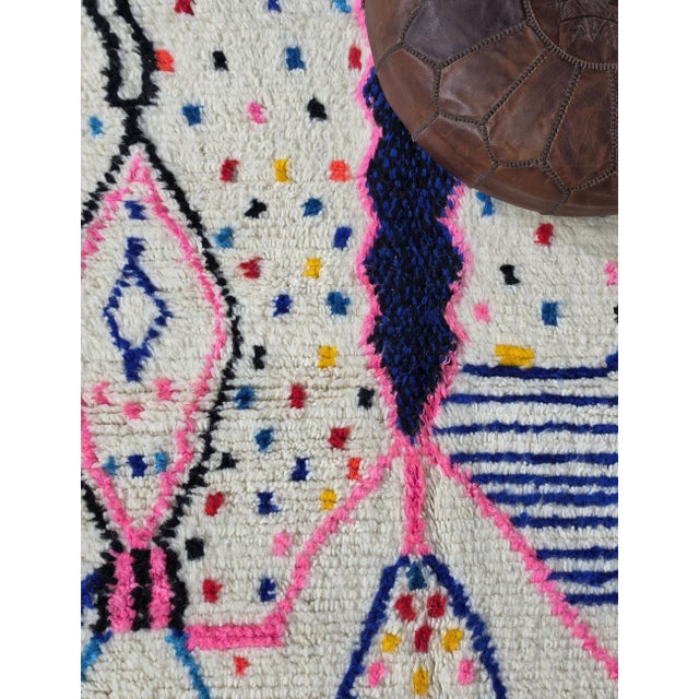 Ivory Contemporary Moroccan Tribal Rug - 7.2 X 5.9 Ft For Sale - Image 8 of 8