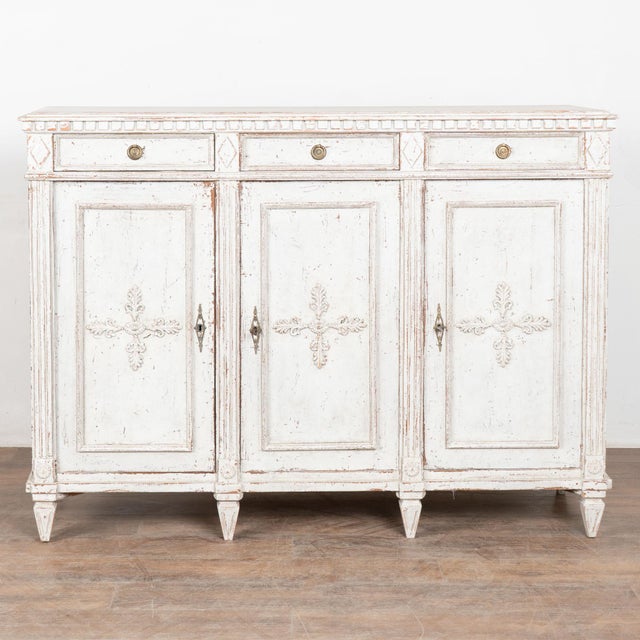 Gustavian (Swedish) 19th Century Swedish White Painted Gustavian Tall Sideboard For Sale - Image 3 of 18