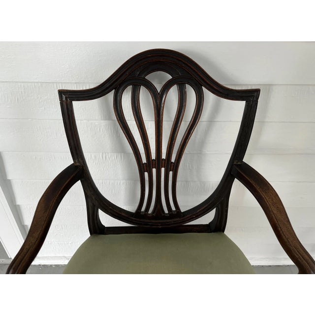 American Antique Early 19th Century American Federal Ribbon Back Mahogany Arm Chair For Sale - Image 3 of 13