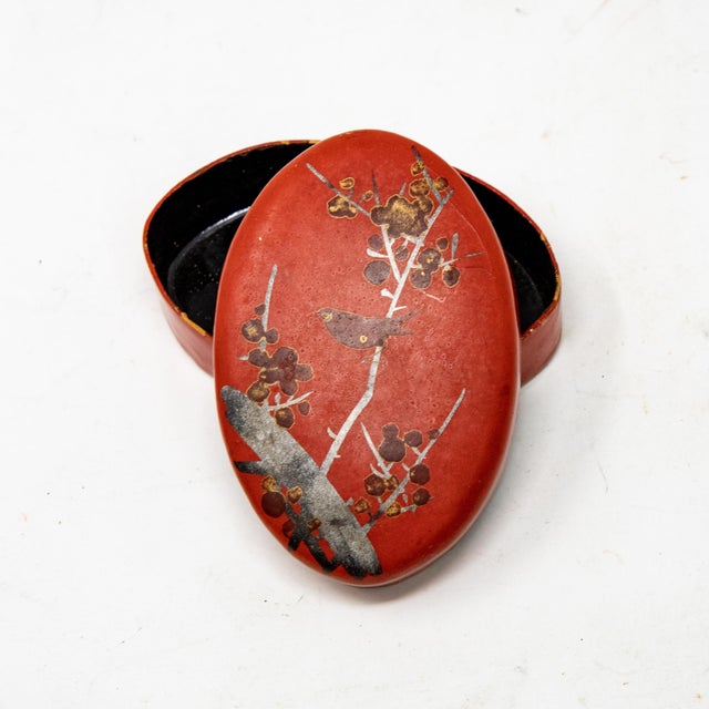 Vintage Bird Motif Paper Mâché Red Pillbox For Sale - Image 9 of 13