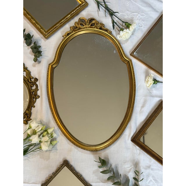 Louis XVI Style Oval Gilded Mirror, in Good conditions. Designed 1970 to 1979