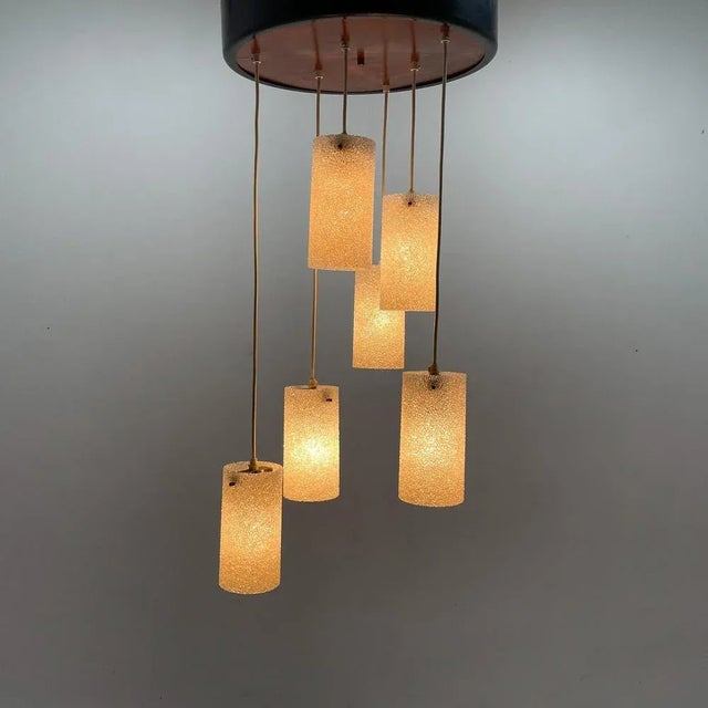 Mid-Century Cascade Wood & Crushed Plastic Pendant Light, 1970s For Sale - Image 4 of 9