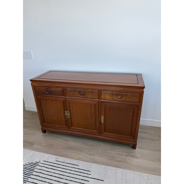 Stunning vintage 1970s Chinoiserie "Ming-Style" buffet/credenza. This is an incredibly well-made vintage piece, featuring...