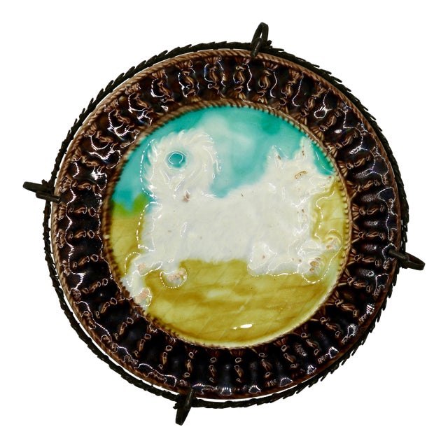 19th-Century German Majolica High-Relief Dog Wall Plate – Mold 530 For Sale
