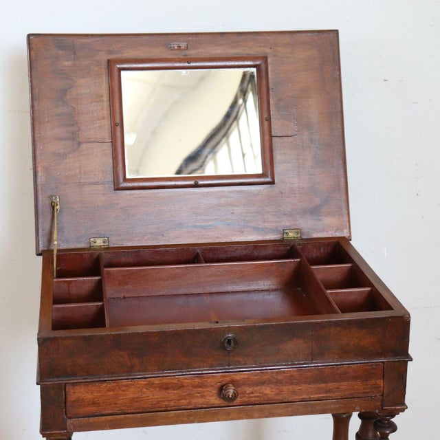 Antique Vanity Table in Walnut, 1800s For Sale - Image 4 of 13