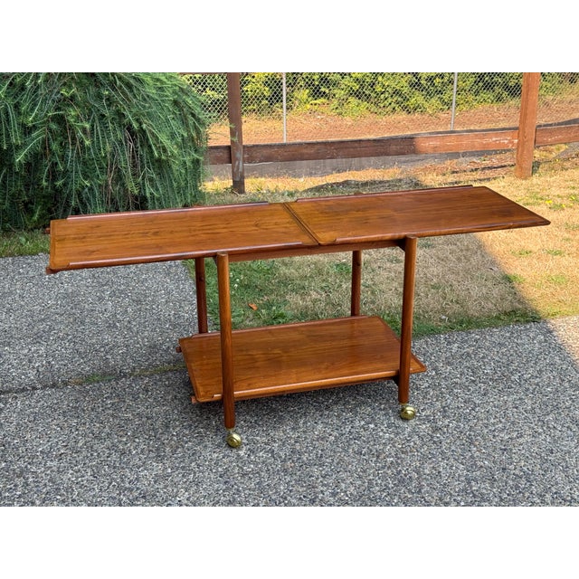 Wood Mid-Century Modern Teak Extendable Bar Cart by Poul Hundevad For Sale - Image 7 of 10