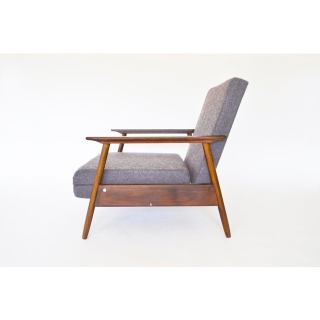 Vintage Convertible Sleeping Armchair by Valerija Ema Cukermanienė for Vilniaus Baldų Kombinatas, 1960s For Sale - Image 4 of 8