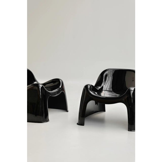 1980s Toga Chairs in Black Fiberglass by Sergio Mazza for Artemide, 1980s, Set of 2 For Sale - Image 5 of 15