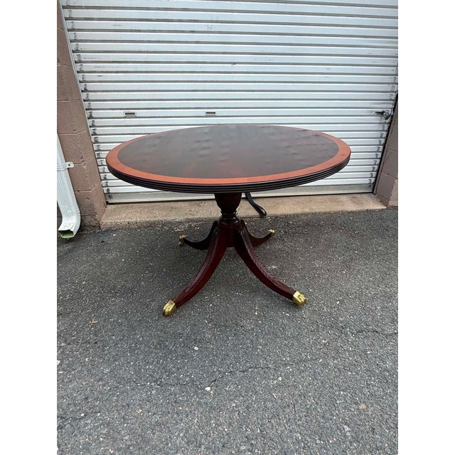 Stickley Georgian Style Inlaid Mahogany Pedestal Base Round Dining Table or Center Table Well made, American made, inlaid...
