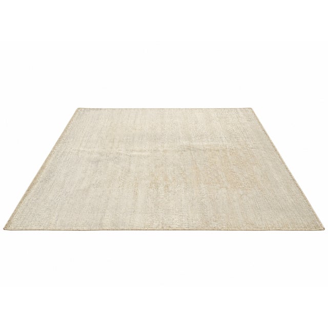 Rh Matrice Wool & Silk Rug – 10' × 14' Ivory | Hand-Knotted Wool & Silk | For Sale - Image 13 of 18