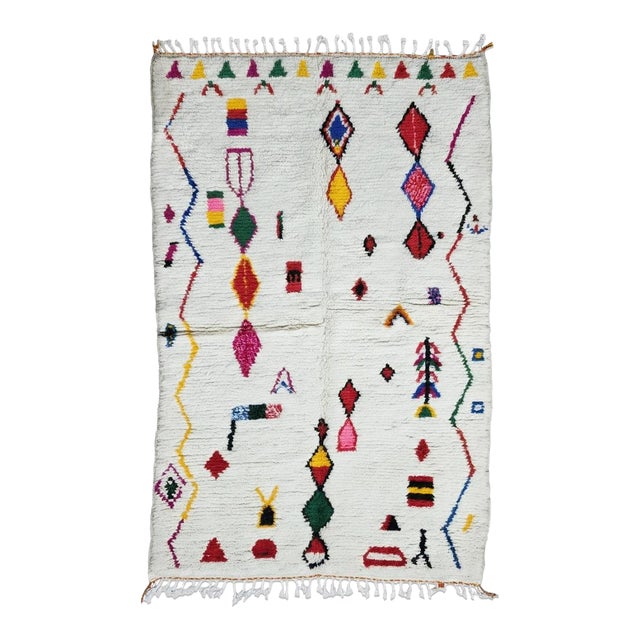 Moroccan Tribal Wool Rug - 8 X 4.9 Ft For Sale