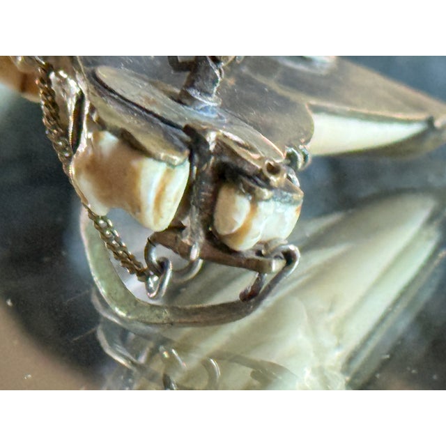 Ivory Mid 20th-Century Victorian Revival Bone Equestrian Horse Head Brooch With Glass Eye For Sale - Image 8 of 12