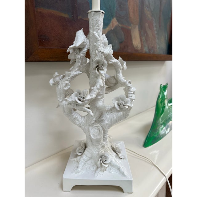 White Mid 20th Century Large Italian Porcelain Lamp W/ Birds & Foliage For Sale - Image 8 of 12