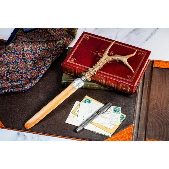 This exceptional Victorian page turner or letter opener is a striking example of late 19th-century craftsmanship,...