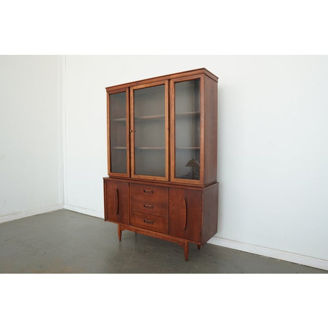 Vintage Garrison Furniture MCM China Cabinet For Sale - Image 4 of 17