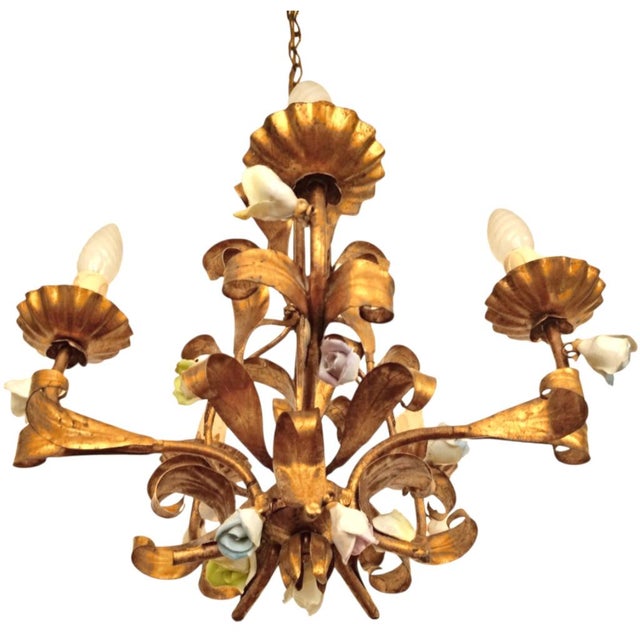 1970s Vintage Hollywood Regency Florentine Five-Arm Metal Chandelier with Porcelain Flowers, 1970s For Sale - Image 5 of 18
