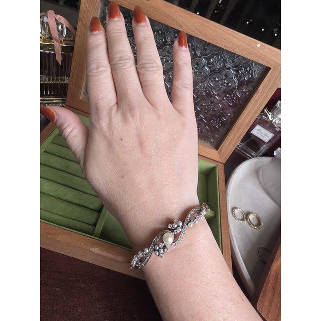 Vintage Pearl & Diamond Floral Cocktail Bangle Bracelet in 14k Two-Tone Gold For Sale In Los Angeles - Image 6 of 6
