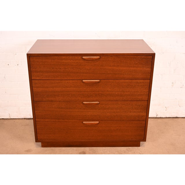 Harvey Probber Mid-Century Modern Mahogany Chest of Drawers | Newly Refinished For Sale In South Bend - Image 6 of 13