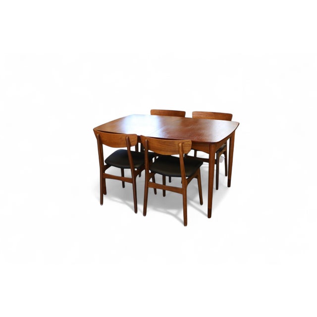 The Bovirke Dining Table in Teak with Double Extensions by Finn Juhl for Bovirke, Danmark, 1940s For Sale - Image 9 of 18