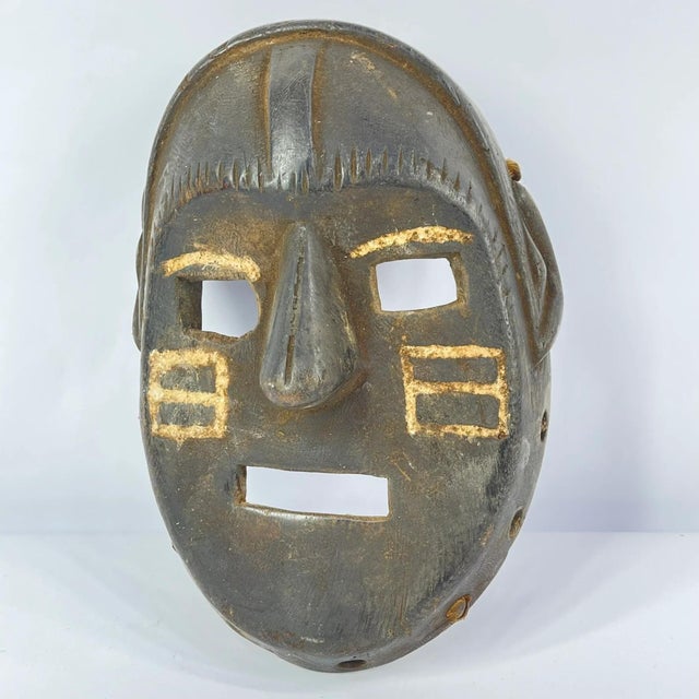 Early 20th Century Kumu Wooden Mask For Sale - Image 4 of 6