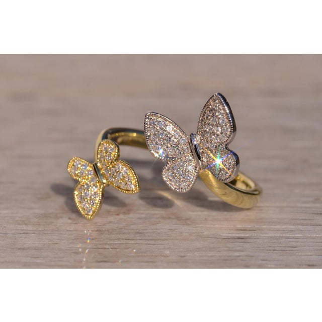 The 5th Avenue: Butterfly Bypass Ring in White and Yellow Gold For Sale - Image 4 of 10