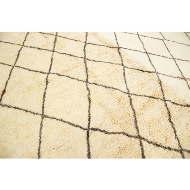 Ivory Contemporary Moroccan Style Oversize Wool Rug With Geometric Design For Sale - Image 10 of 10