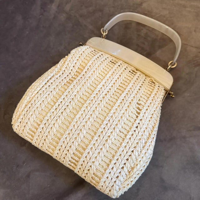 1950s High Quality Bakelite and Woven White Cotton Italian Hand-Bag For Sale - Image 12 of 17