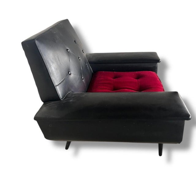 Mid-Century Modern Black Vinyl Chair with Red Seat Cushion, 1950s For Sale - Image 4 of 7