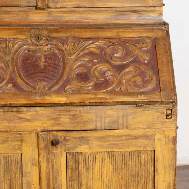 Yellow 19th Century Swedish Bureau Secretary Cabinet With Clock For Sale - Image 8 of 15