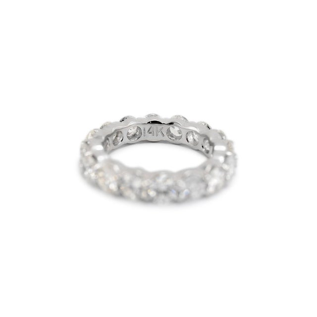 Ladies 14k White Gold Full Eternity 2.93ct Diamond Wedding Band, Size 4 For Sale In Houston - Image 6 of 6