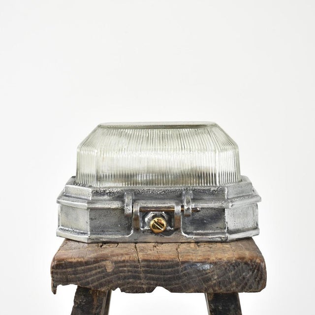 Industrial Wardle Prismalux Bulkhead Wall Light, 1950s For Sale - Image 4 of 7