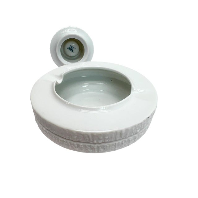 Porcelain Arcta Ashtray Smoking Set with Ronson Lighter from Thomas, Germany, 1960s, Set of 3 For Sale - Image 6 of 11