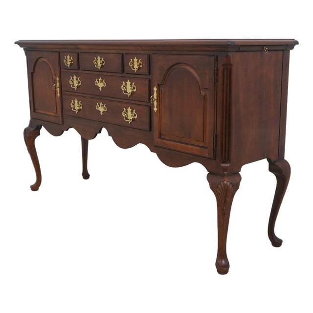 Henredon Cherry Queen Anne Style Sideboard Credenza For Sale