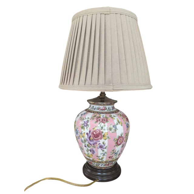 Shabby Chic Vintage Chinoiserie Pink Chintz Ceramic Table Lamp With Pleated Lampshade For Sale - Image 3 of 15