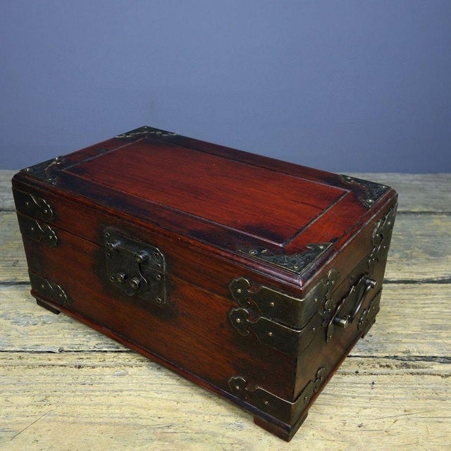 Mid 20th Century Vintage Rosewood Jewelry Box - Brass Mounted Keepsake Chest For Sale - Image 5 of 9