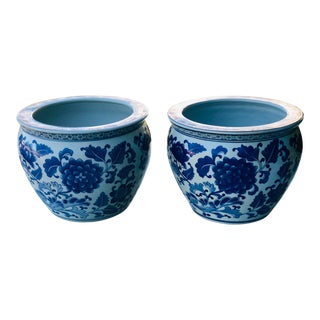Chinoiserie Blue and White Porcelain Ceramic Planters - Set of 2 For Sale