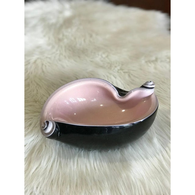 Alfredo Barbini 1950s Alfredo Barbini Black & Pink Murano Glass Shell Dish For Sale - Image 4 of 5