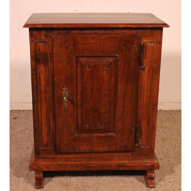 17th-Century Oak Béguinage Cabinet For Sale - Image 12 of 12