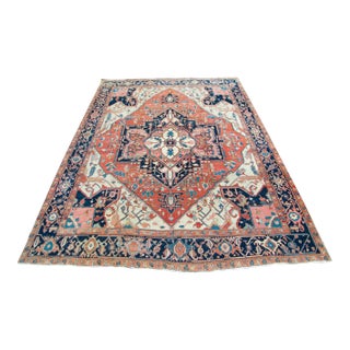 House of Séance - 1900s Antique Persian Heriz Serapi Earth-Toned Large Handwoven Rug - 10'’ X 11'11" For Sale