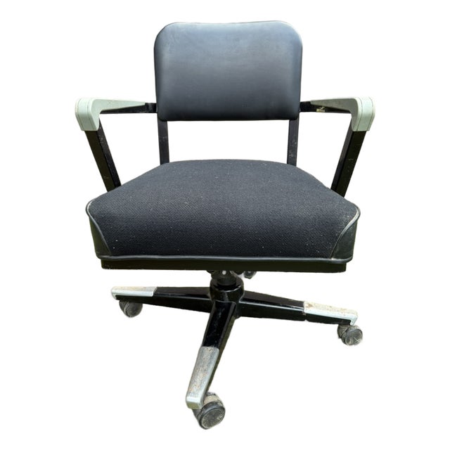 1960s MCM Rolling Swivel Tanker Chair by McDowell and Craig For Sale