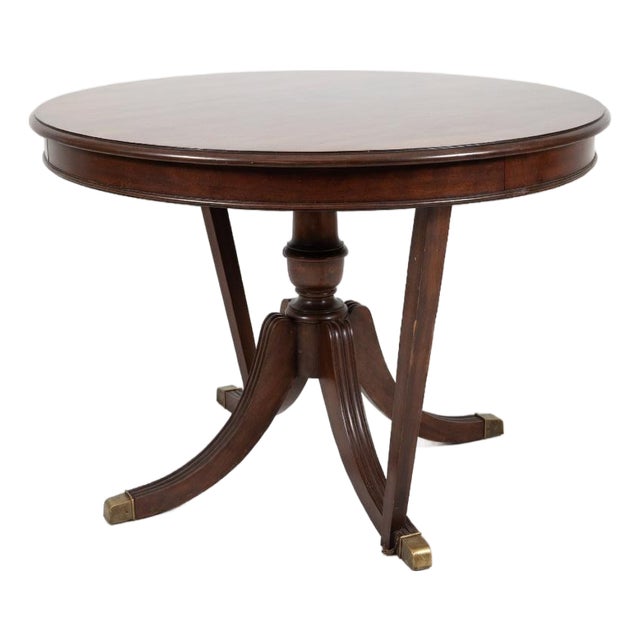 1970s Drexel Chippendale Mahogany Round Pedestal Dining Table For Sale